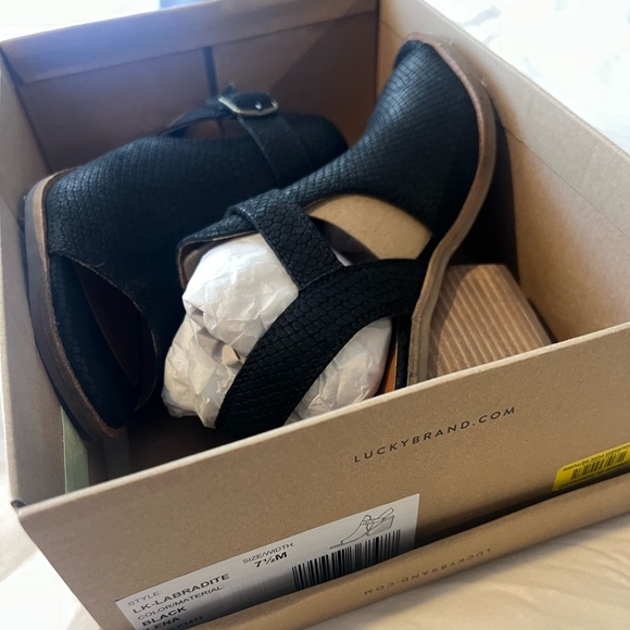 Lk-Labradite Womens Leather Open Toe Block Heels - Picture 6 of 6